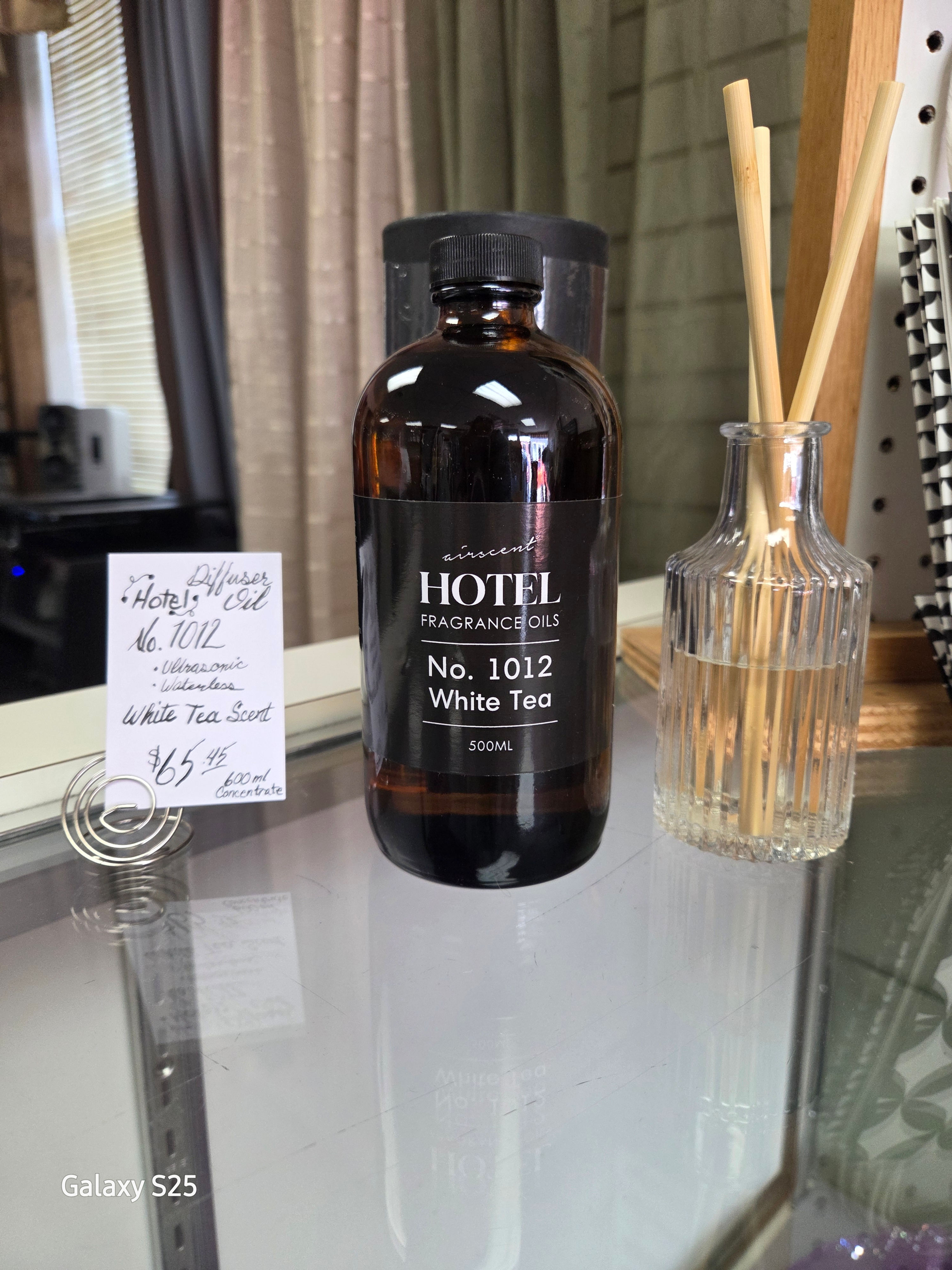 Hotel Fragrance Oil No. 1012 — White Tea