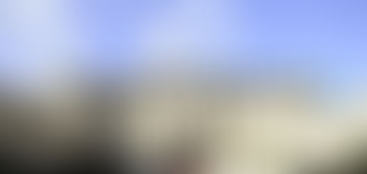 Macron tra fermenti al centro e opposti estremismi