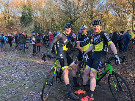 Boxing Day Cross 2022 - Cow Bells, Gravel Pits and World Tour Pros