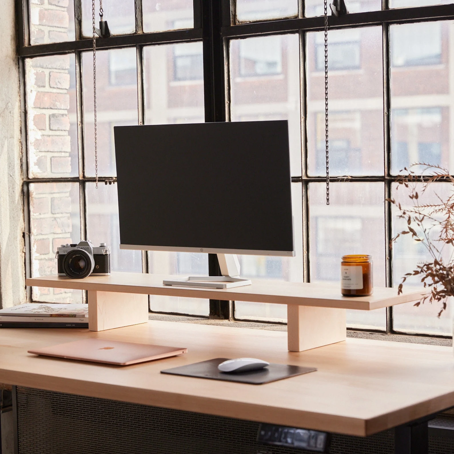 WoodRise Kiraz Ağacı - Doğal Ahşap Laptop ve Monitör Standı