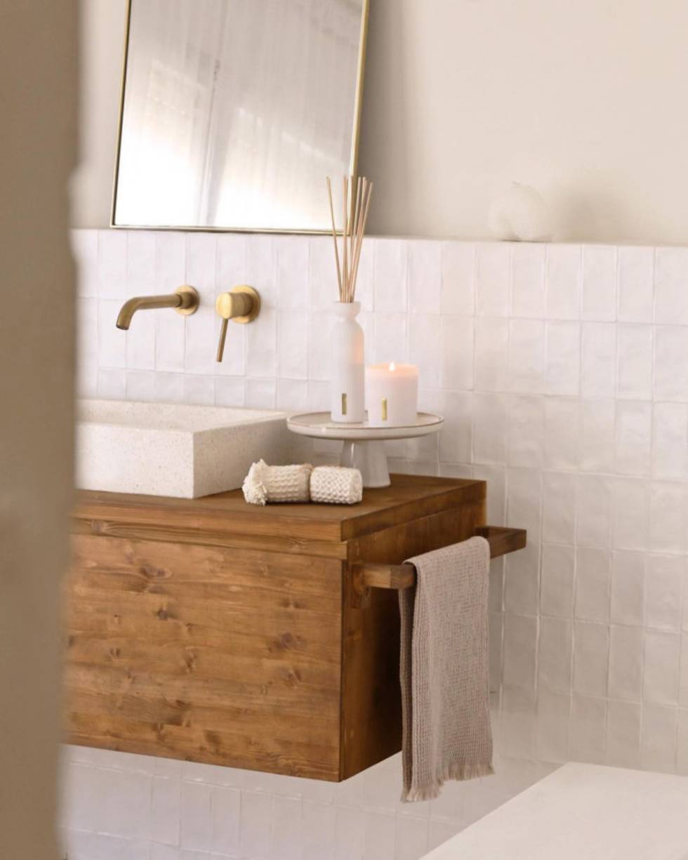 Küçük resim: Tano Meşe Rengi Ahşap Duvar Askısı Havluluk, Dekoratif Banyo ve Mutfak Askılığı