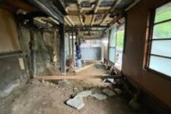 湿気が多い空き家