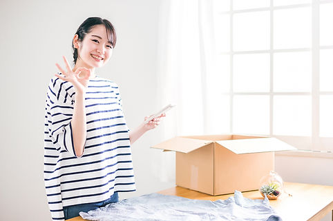 笑顔女性
