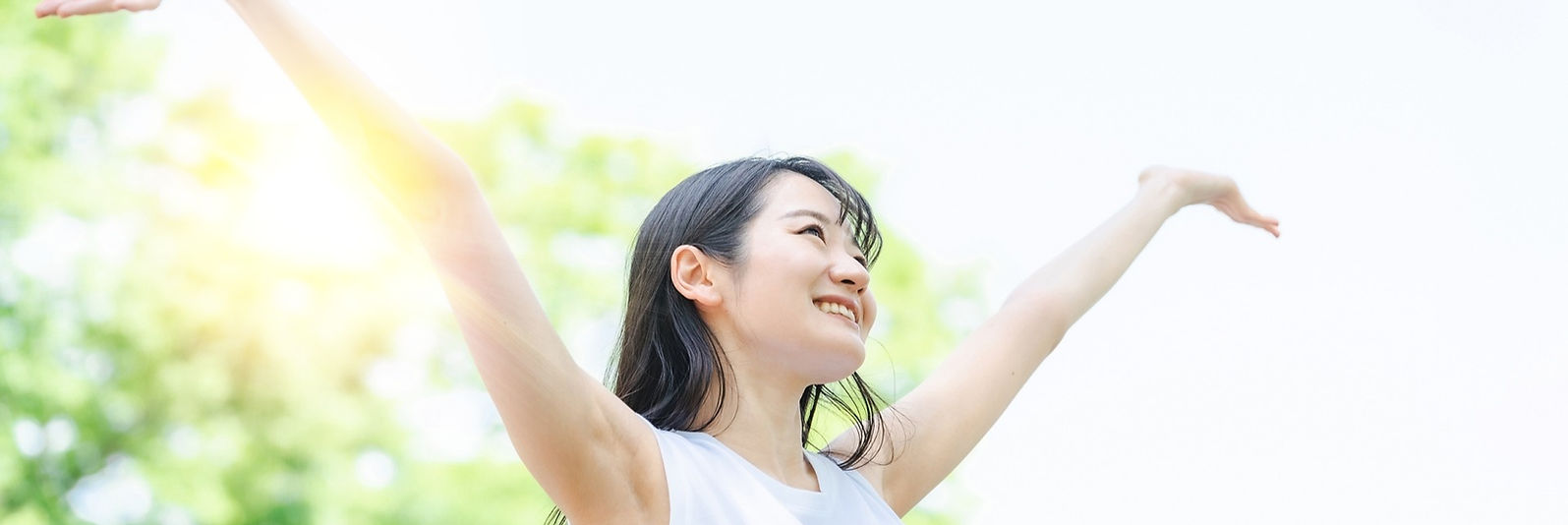 健康的な笑顔の女性