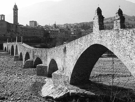 bobbio-ponte-gobbo-bn.jpg