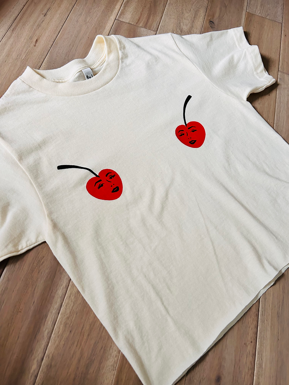 Thumbnail: Twin cherries off-white cropped t-shirt