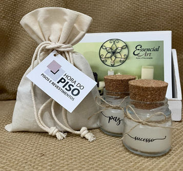 BRINDE EM VELAS PERSONALIZADAS