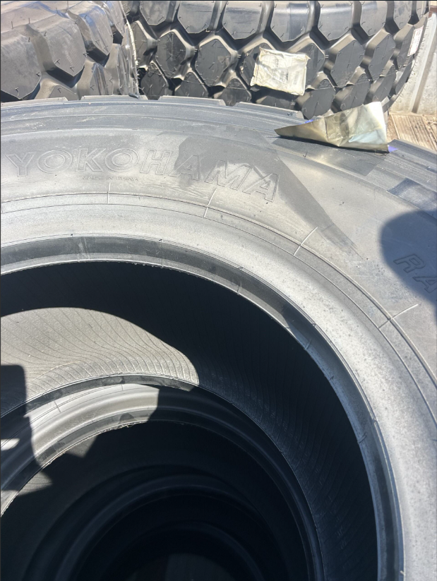 Thumbnail: Yokohama 20.5R25 L3 Tire