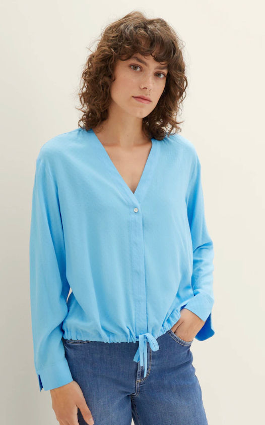 Structured solid blouse