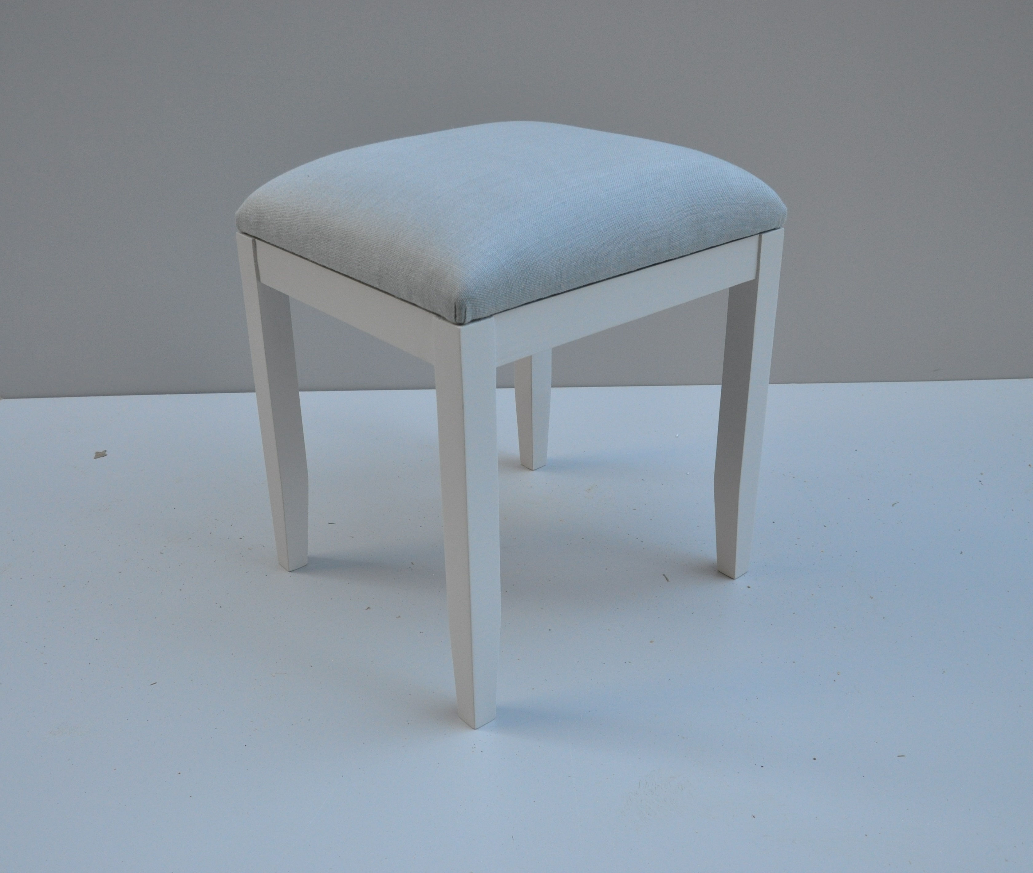 Stool, Benches & Ottomans 03