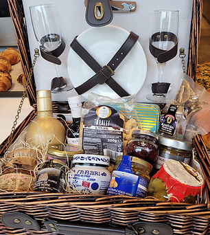 GIFT BASKET_edited.jpg