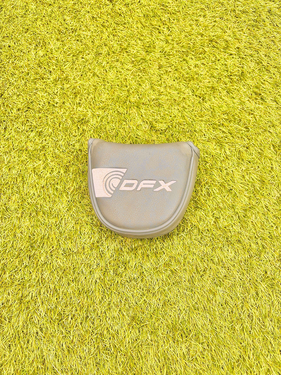 Thumbnail: Odyssey 2025 DFX V-Line Fang Putter - 35 Inch