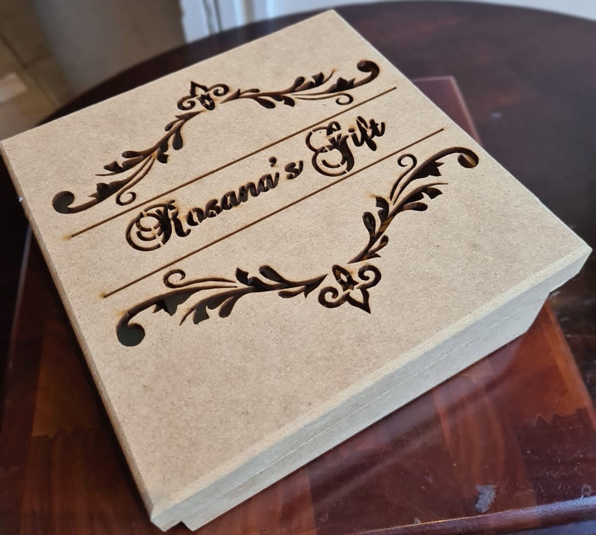 DIY - Cru Caixa para doces de festa- VAZADA PERSONALIZADA