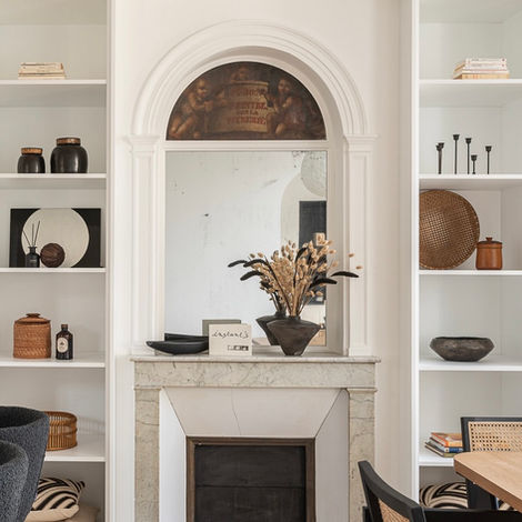 Décoration authentique, adresse de prestige standing haut de gamme céramique élégance home staging raffinement turnkey authenticité
étagères cheminée