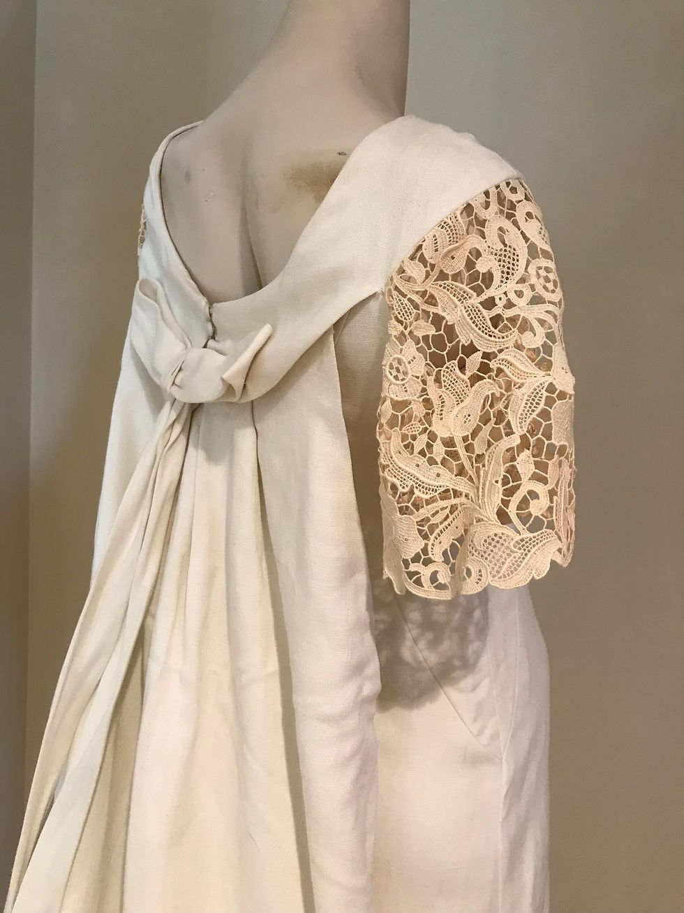 Thumbnail: Harzfelds 1970’s Vintage Ivory Linen Wedding Dress with Watteau Train
