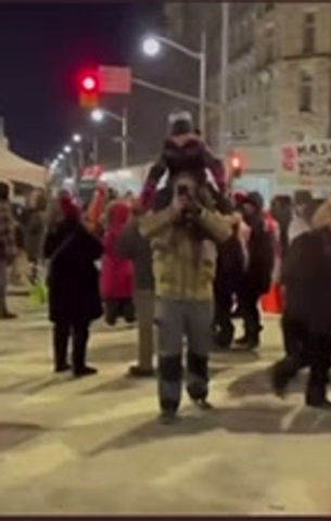 🇨🇦 🚛 On The 7th Night In Ottawa, The Freedom Convoy Set Up Bouncy Houses & Danced The Night Away