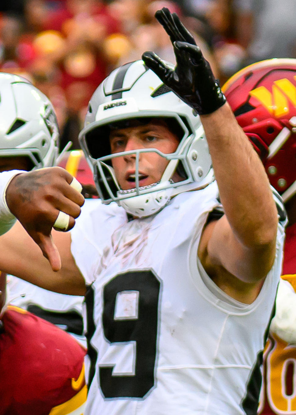 Las Vegas Raiders tight end Brock Bowers in uniform during a September 2025 game at Washington.