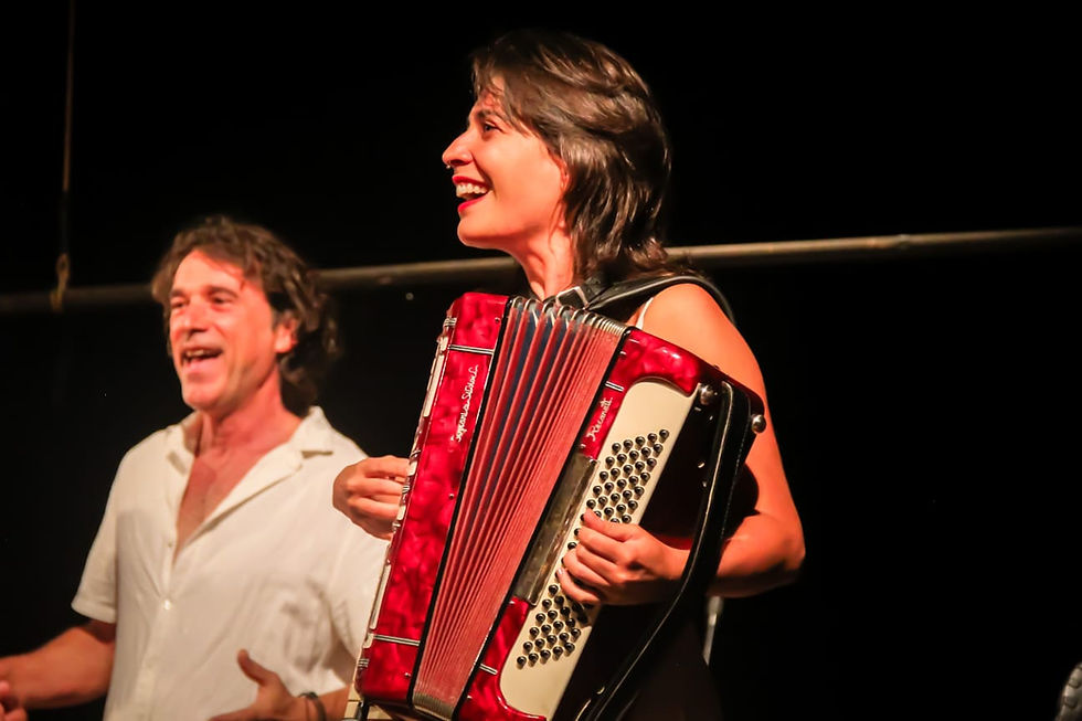 Nanda Dearo promove oficina gratuita de música brasileira no Conservatório Musical de Poços de Caldas