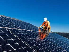 Consumidores pagarão R$ 50 bilhões em custos na conta de luz — saiba como se livrar desse impacto com energia solar