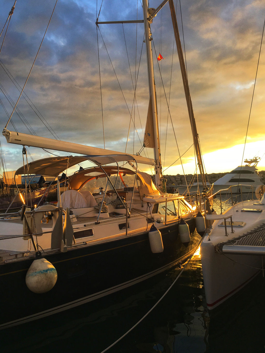 Home SAILING FLORENCE