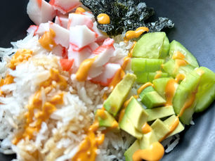 Easy Sushi Bowls – A Quick Lunch or Dinner for the Whole Family