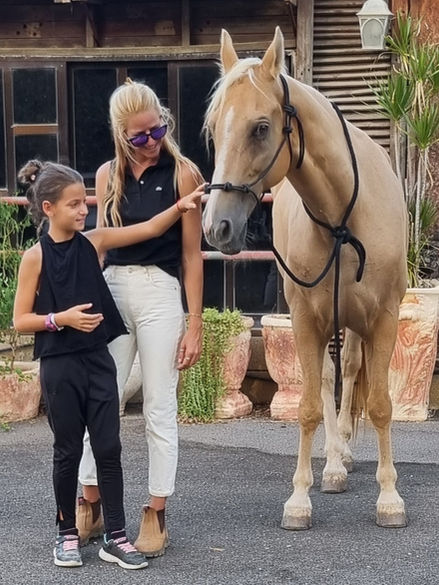 סוסים וילדים