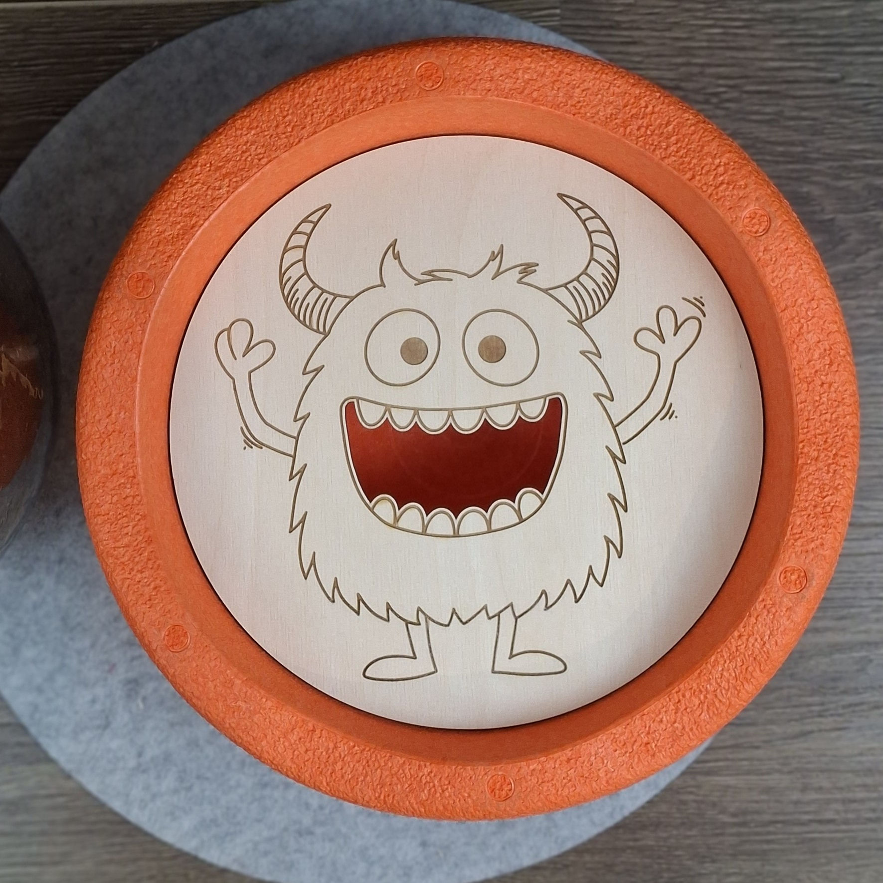 Holzplatte "Krümelmonster"