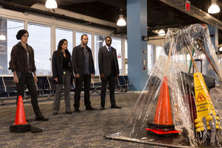 AUDIÊNCIAS, EUA BLINDSPOT S01E04 " Bone May Rot "