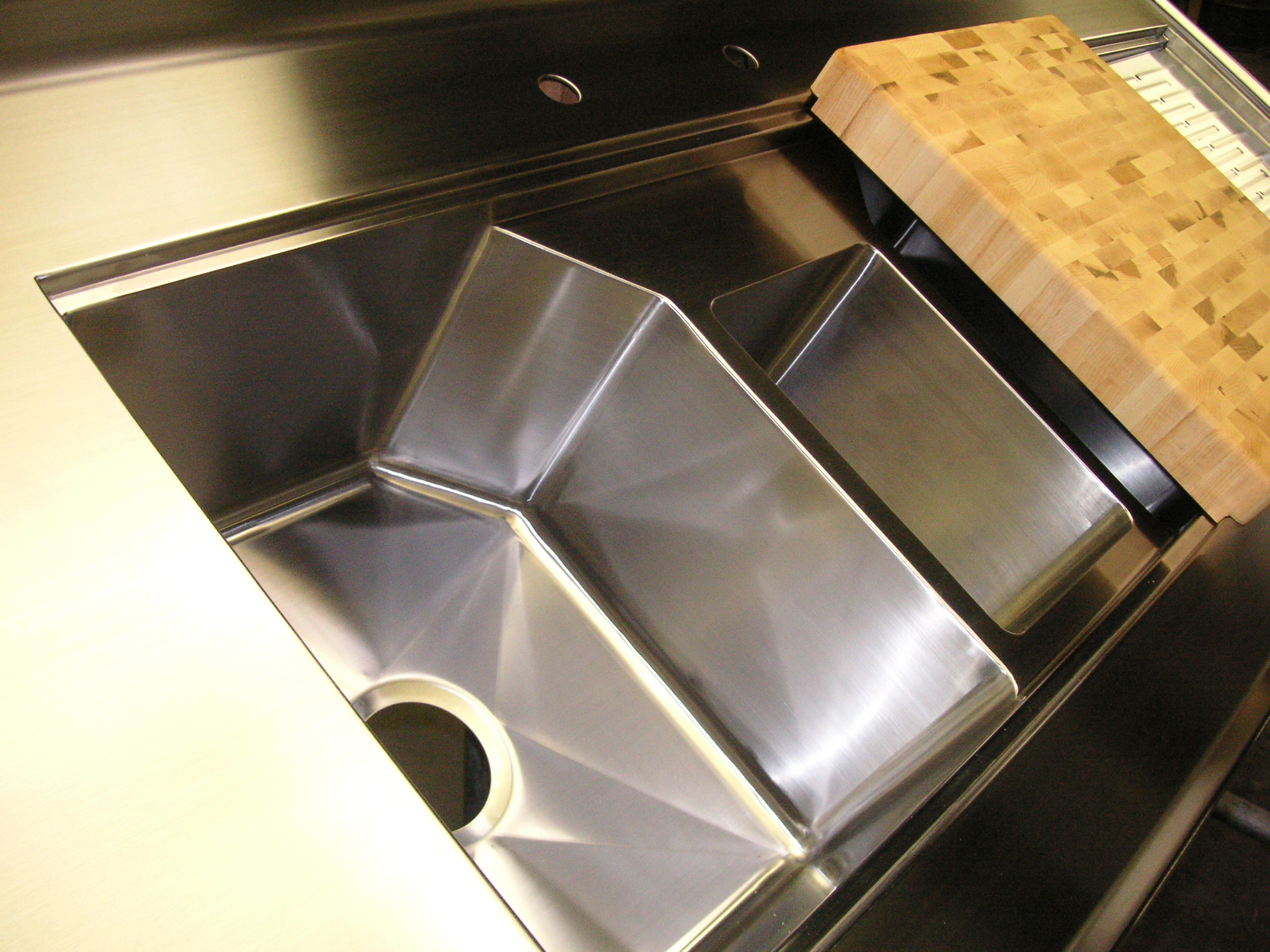 Custom Stainless Steel Sinks