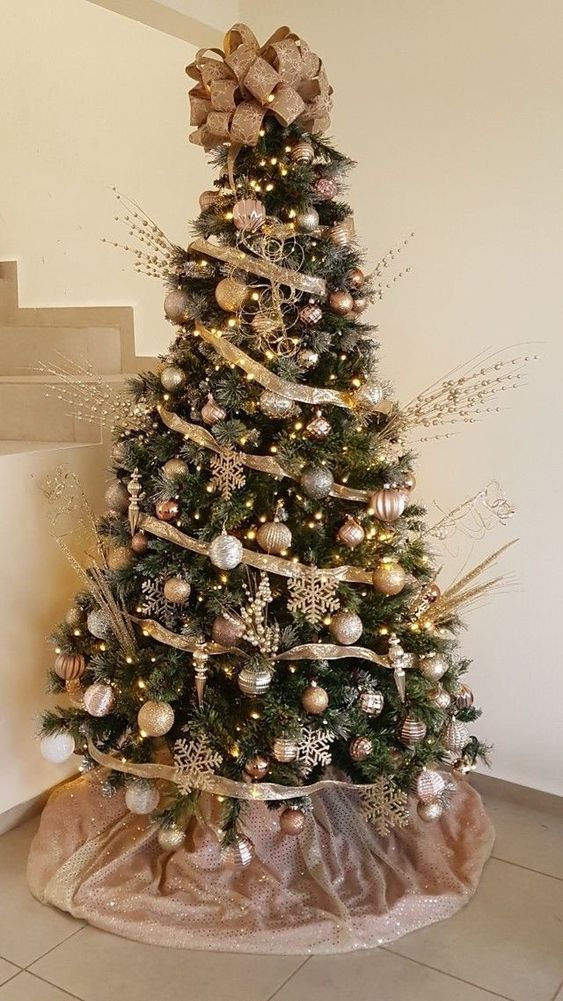 Ideias de decoração para árvore de Natal dourada