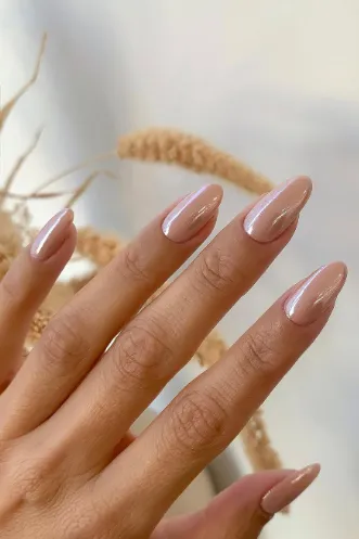 inspiração unhas nude vidrilho