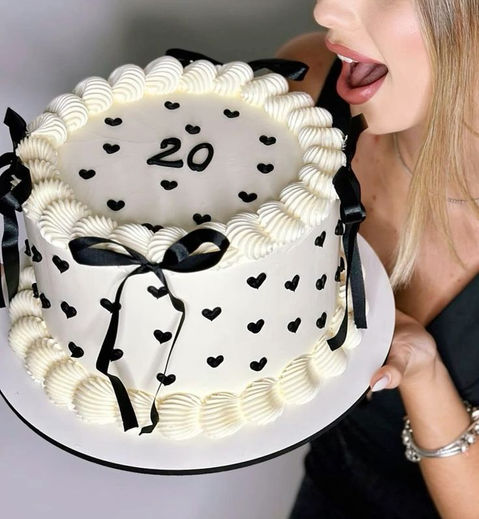 ideias de bolo de aniversário aesthetic
