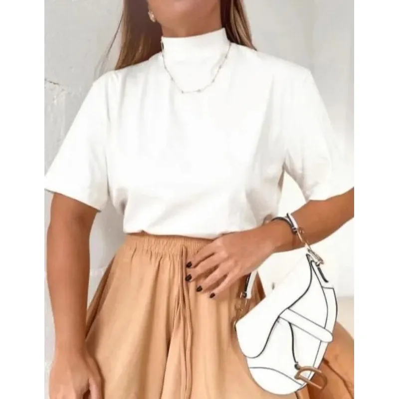 Looks chiques com camiseta branca
