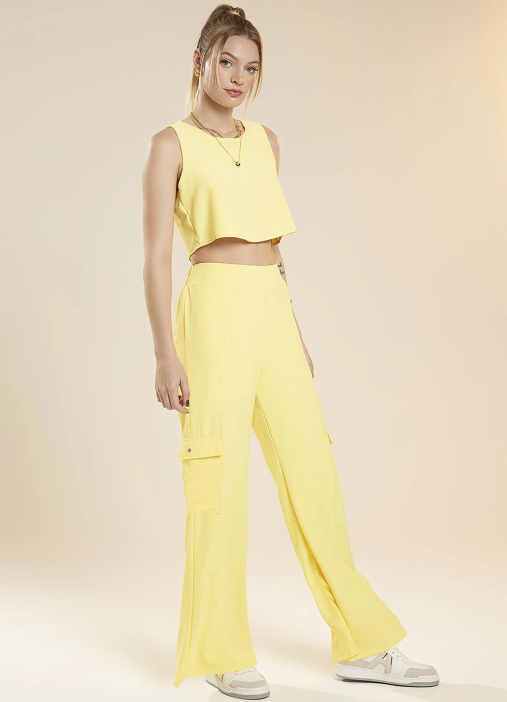 Look calça cargo