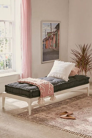 Como criar um cantinho de leitura aconchegante em casa