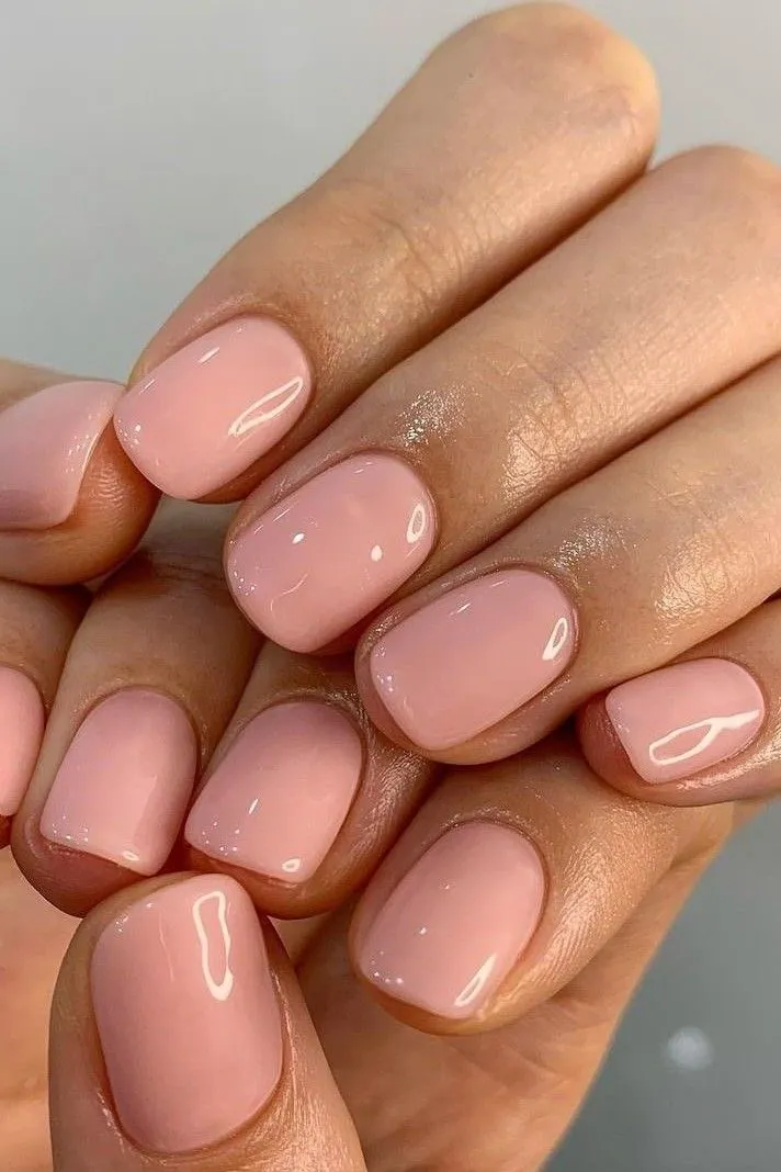 inspiração unhas nude rosada