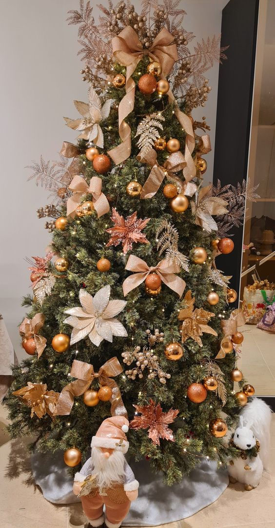 Ideias de decoração para árvore de Natal dourada