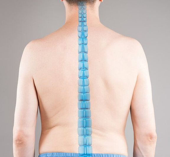 Man-before-and-after-spine-curvature-correction-scoliosis-treatment-comparison.jpg