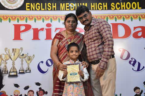 Prizes distribution