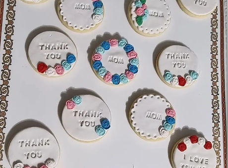 Screen Shot 2022-07-08 at 17.45_edited.jpg