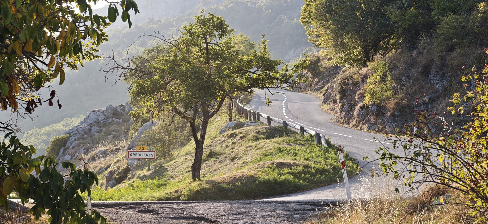 Driving and Renting a Car in France: How to Prepare and Travel with Ease