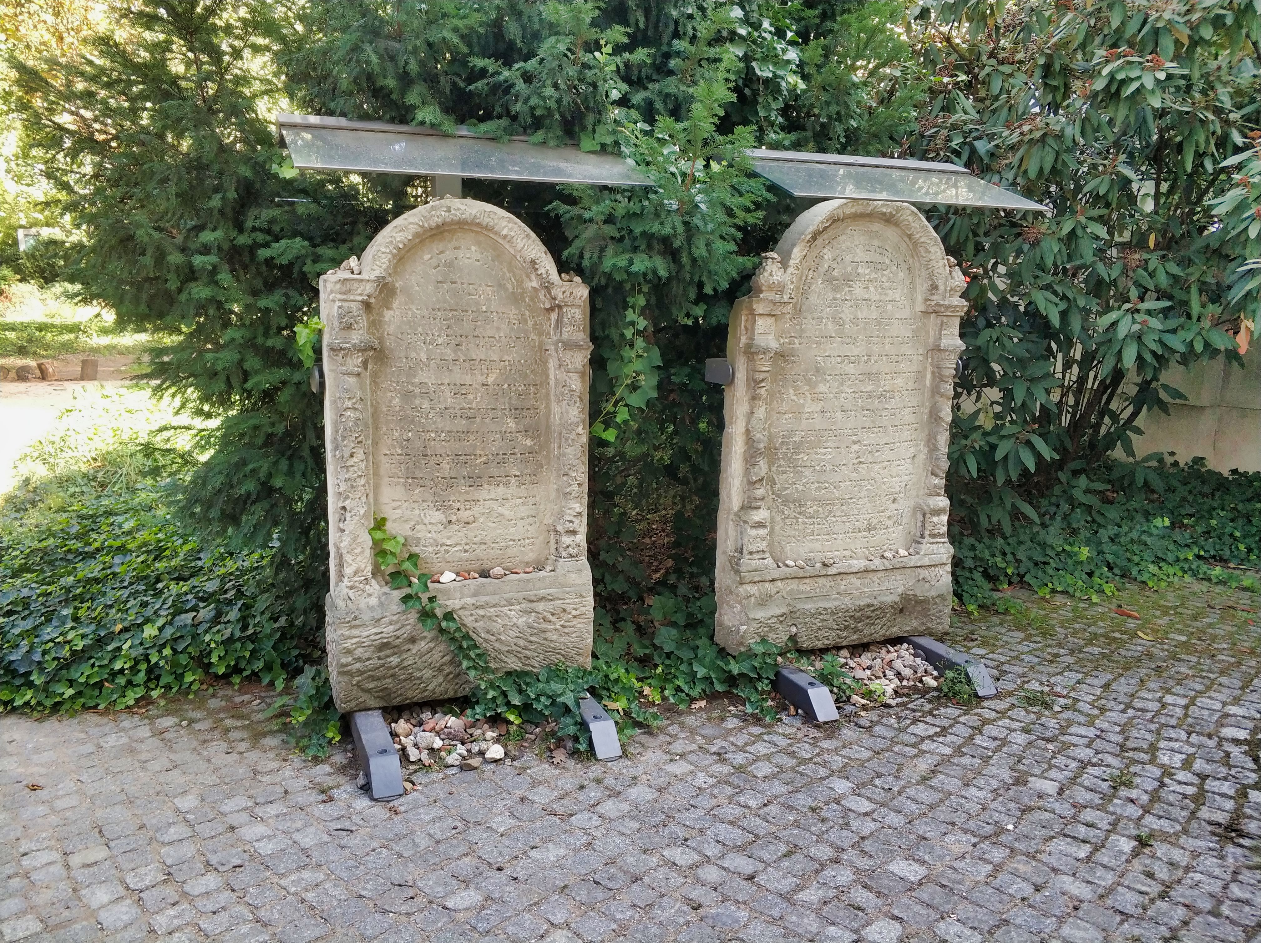 Old Jewish Cemetery