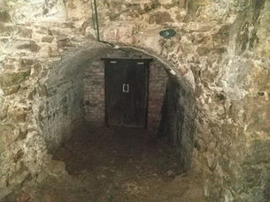 The Hidden Vaults and Tunnels under the South Bridge