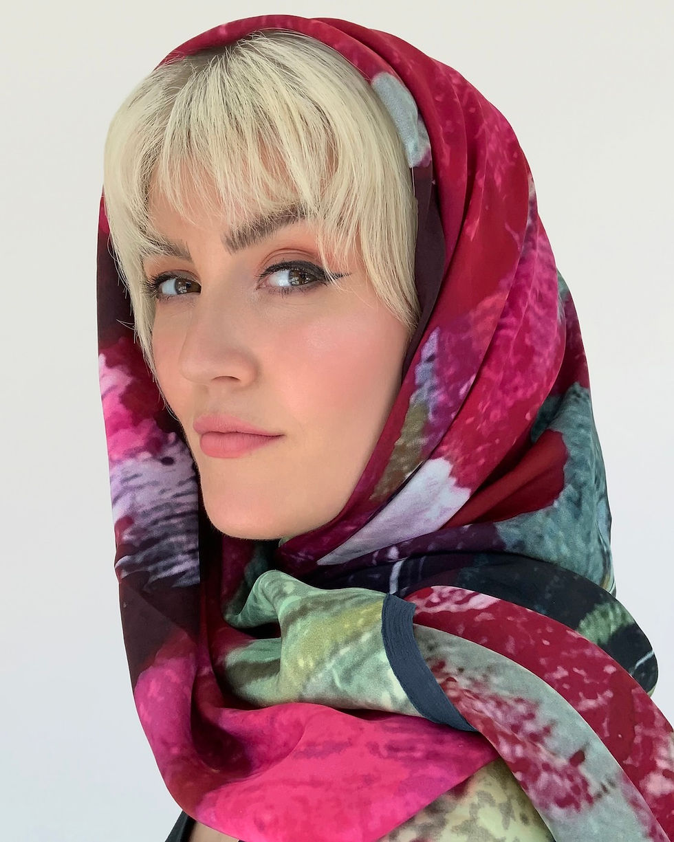 Thumbnail: POPPY LARGE SILK SCARF