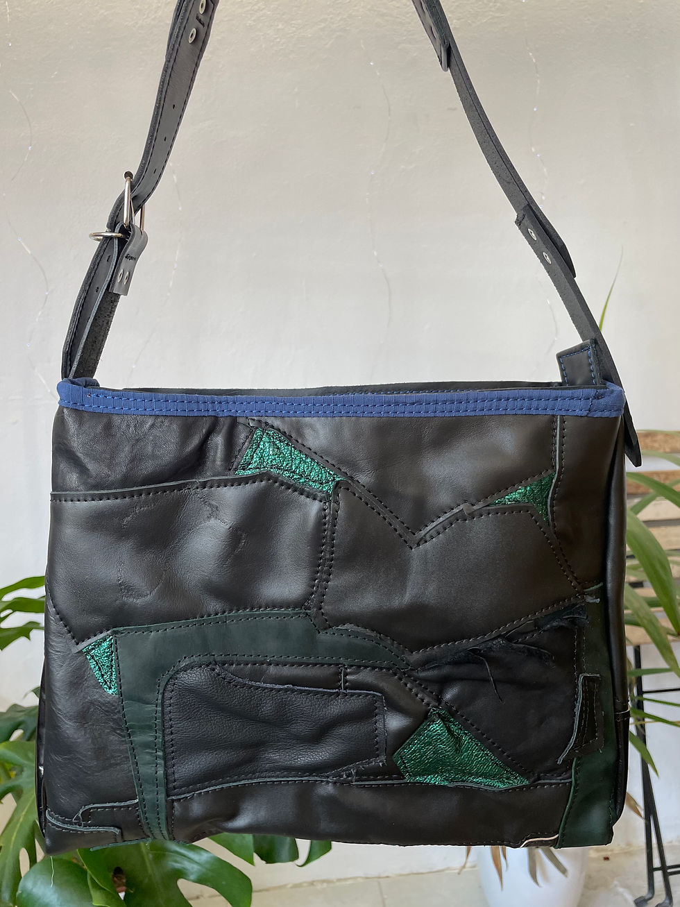 Μικρογραφία: Greek leather tote bag unique design with fabric lining