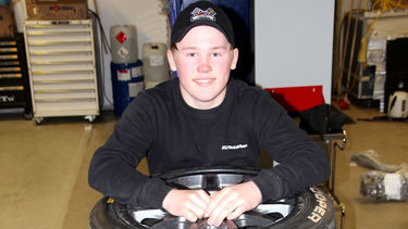 THE TEENAGE TALENT MANAGING A WORLD CHAMPION’S TYRES