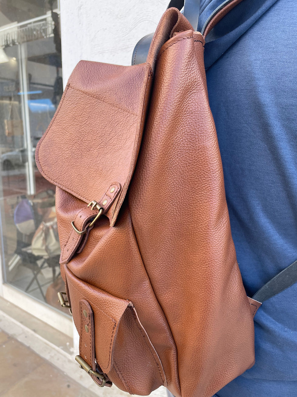 Μικρογραφία: handcrafted leather backpack Greece durable bag