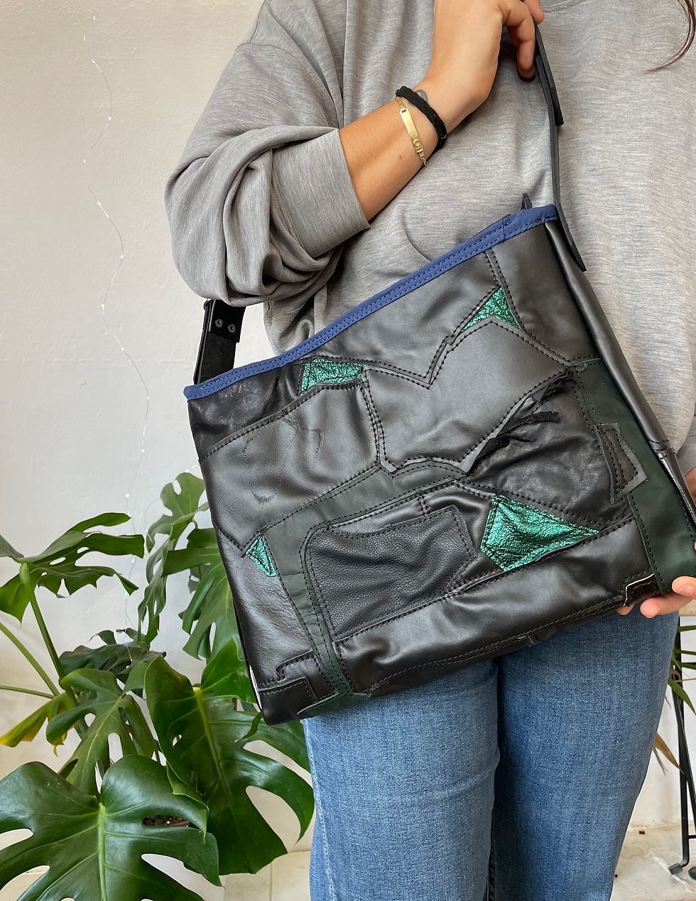 Μικρογραφία: Artistic leather shoulder bag patchwork with zipper closure