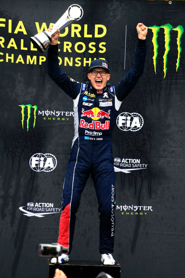 KEVIN HANSEN SCOOPS FIA 2016 ROOKIE OF THE YEAR AWARD!