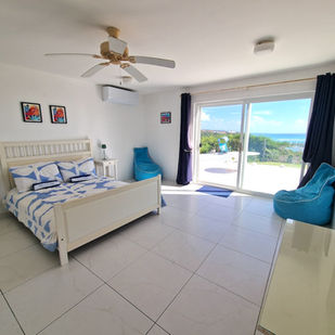 4 bed villa overlooking Mamora Bay